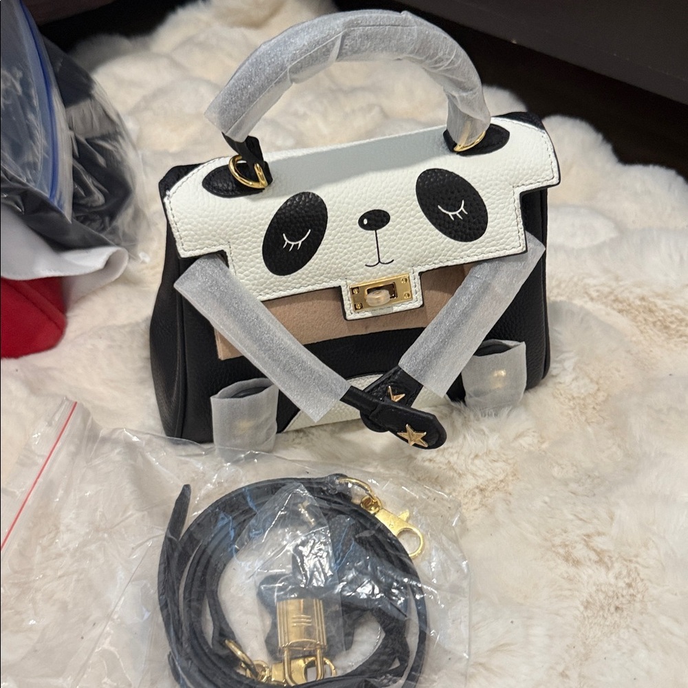 Black and White genuine leather mini Panda Design Handbag - Picture 7 of 14